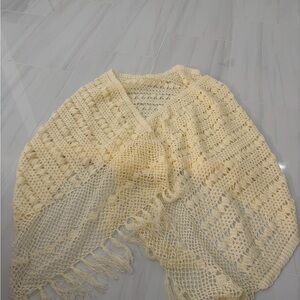 Chic Cream Crochet Women's Poncho